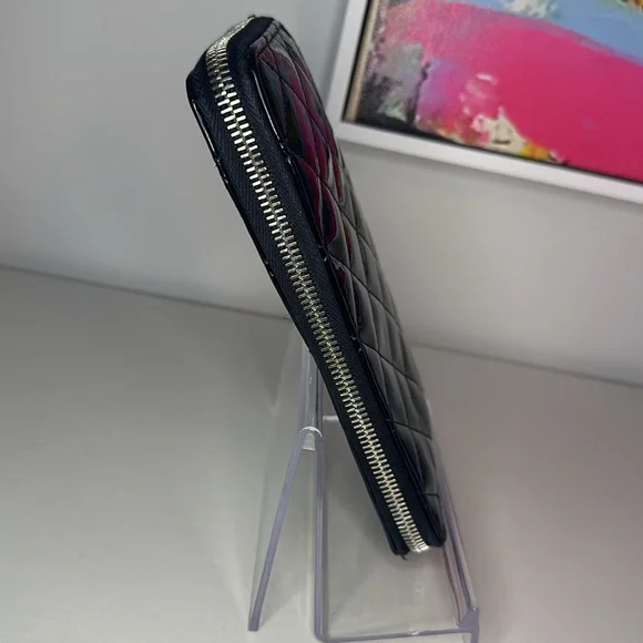 Chanel Black Patent Leather Quilted Zip Around Wallet - Picture 4 of 16